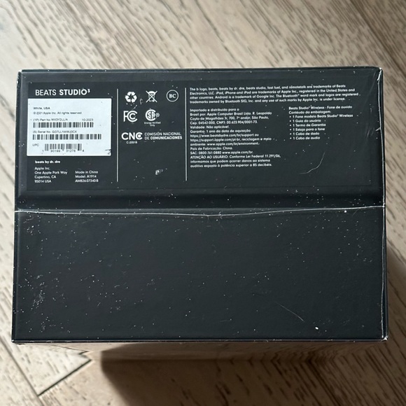 BEATS BY DRE STUDIO3 WHITE & GOLD WIRELESS NOISE CANCELLING HEADPHONES - Picture 4 of 6